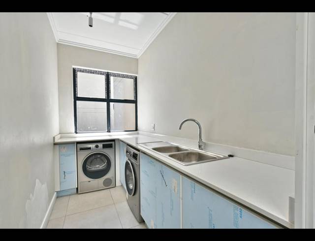 3 BEDROOM HOUSE FOR SALE IN EYE OF AFRICA